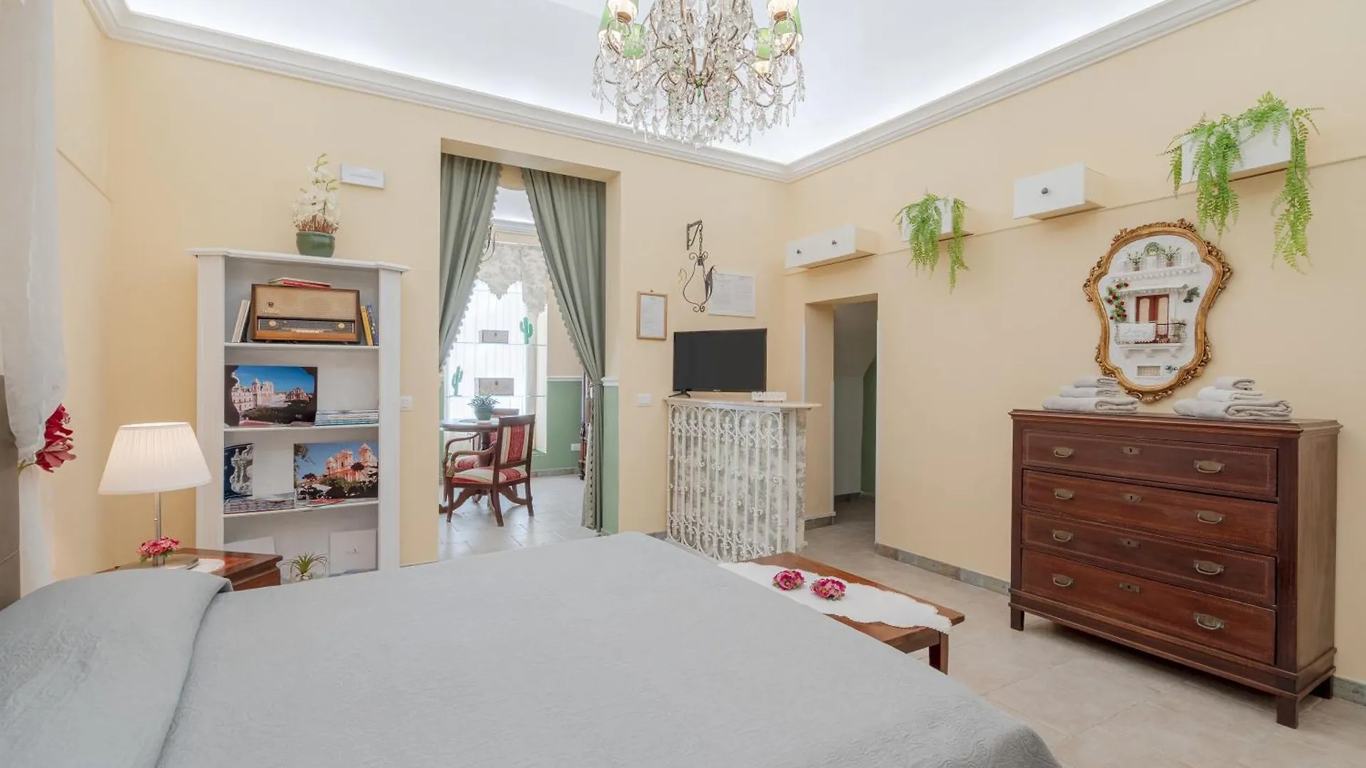 Pomona Noto Apartment